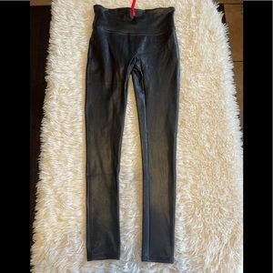 Spanx Fauxx Leather Leggings Size Small